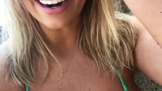 toples paige vanzant