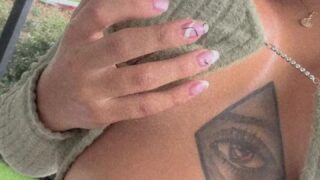 daniela antury hotel room