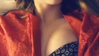 215 chelsealynn295 boobs