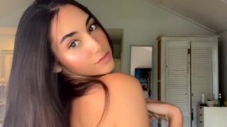 izzy green dildo play