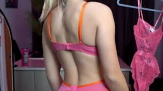 67 astridwett onlyfans nudes