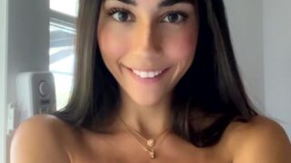 izzy green big dildo