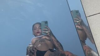 taylor white nude snapchat