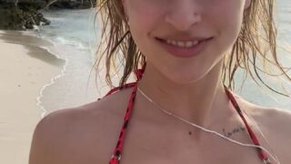 taviathevix Lesbian Sex Videos