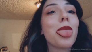 AvaClairexx sensual teasing on camera