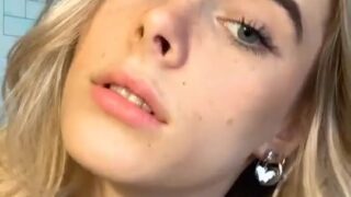 SmashedEly sensual strip leak