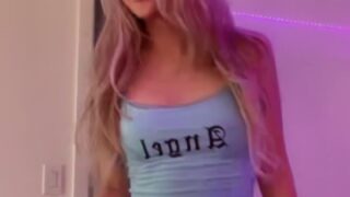 Waifumiia intimate blowjob scenes caught on camera