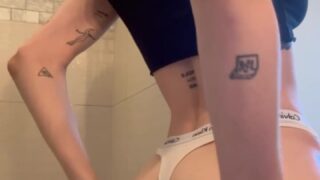 SmashedEly sexy pussy show