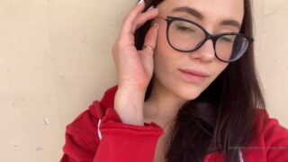 arilaviee nude reddit