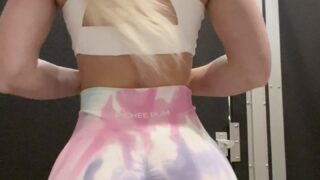 scarlettkissesxo threesome with skylarmae