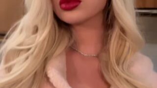 lupuwellness naked pics