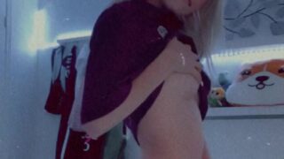 Waifumiia intimate lesbian porn caught on cam