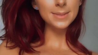 Nalafitness intense pussy rubbing video