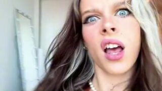 SmashedEly erotic solo fun