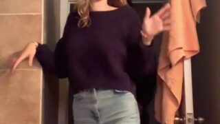 SmashedEly leaked steamy show