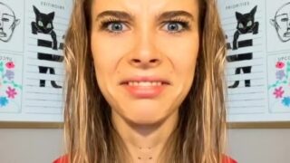 SmashedEly steamy strip cam