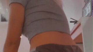 Waifumiia squirt videos on camera