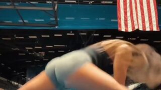 Sydneysmith hot massage leak