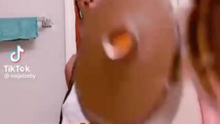 batom nude da ruby rose