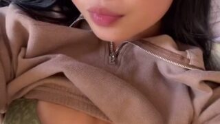 Lillywuxo naked VR pleasure session