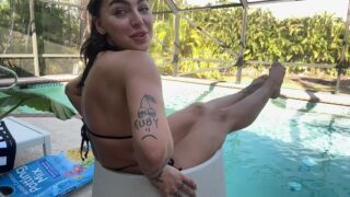 Emily Rinaudo leaked nude yoga play