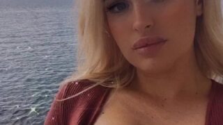 Leastayspeachy sensual nude VR moments exposed