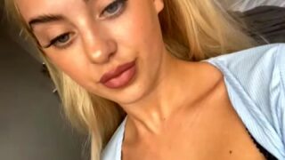 rhiannon blue nude photos