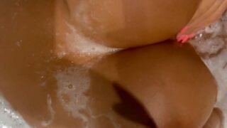 Victoria Sinclair topless news anchor