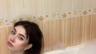 yoursmalldoll top footjob content