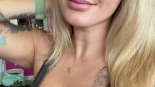 Lauralux nude pics leaked on reddit