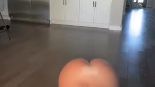 skylarmaexo nude at gym