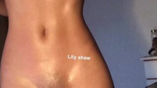 Shawlily4 hot ass beach photos trending