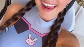 Caryn Beaumont hot trending videos