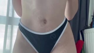 Huge tits and sexy poses by Cutegeekie