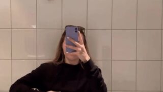 leaked big tits videos of cutegeekie sexy solo gifs