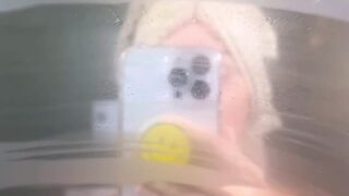 Sara Jean Underwood nude yoga shoot leaked