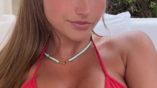 skylarmaexo lesbian car