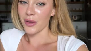 Daisy Keech big tits in HD cam show