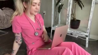 Alluring Valeriewhitebby threesome hot ass strip