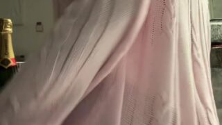 wild bareback Brazzyblondebhabie peep tight pussy