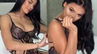 Dahyn11 sexy nude cam footage