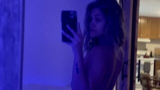 Pussy licking scenes with missjfux exposed in HD