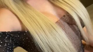 Courtney Tailor dirty solo cam content