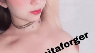 ELENITAFORGER’s anal gape session exposed in HD