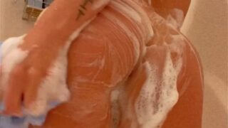 Pussy close-up starring missjfux revealed online