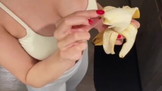 Download sensual shower action with That1Iggirl