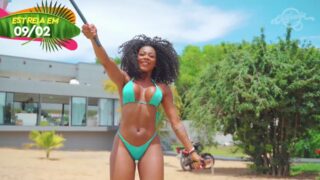 Naughty mirror masturbation starring Agnes Nunes in HD