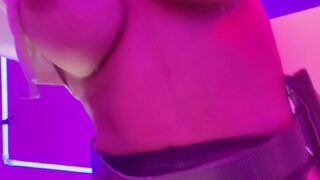 Yuzukimiiu captivating shower moments revealed in HD