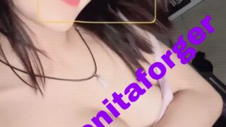 Deep pussy licking session featuring ELENITAFORGER in exclusive footage