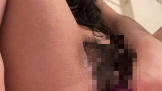 Sahabby nude and riding until her legs give out